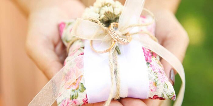 DIY: Individuelles Ringkissen nähen für die Hochzeit