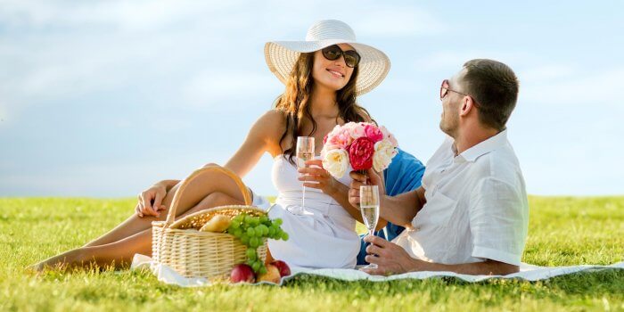 So genießt ihr eine entspannte Picknick Hochzeit im Freien