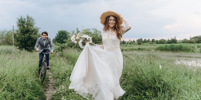 Top 15 Beispiele für euer lässig-elegantes Boho-Brautkleid