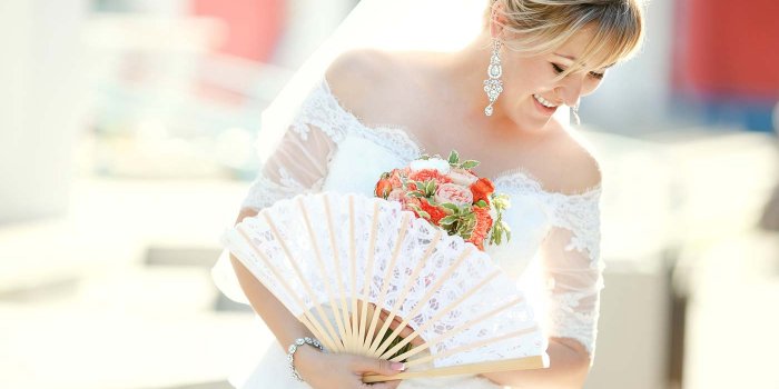 Fächer für die Hochzeit: Ideen, Tipps und Hinweisschild zum Download