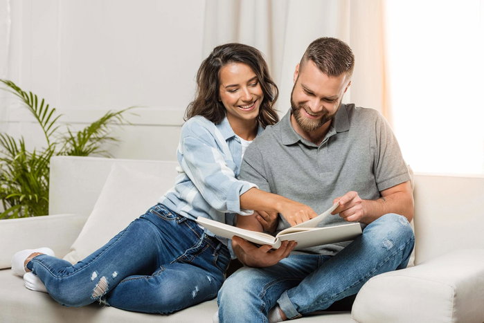 Clever und schnell: Euer MYPOSTER Fotobuch zur Hochzeit mit KI erstellen