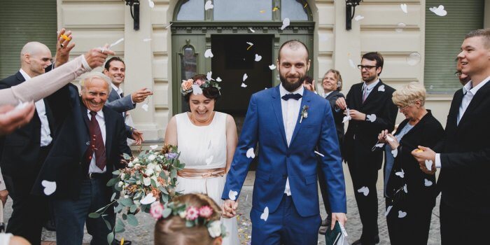 Hochzeit feiern – Standesamt und Kirche/Trauung an einem Tag oder getrennt?