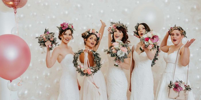 Romantische Hochzeitstrends – von der Ballonwall bis zur Blumenschaukel