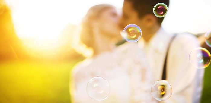 Seifenblasen zur Hochzeit: So wunderschön sind Weddingbubbles