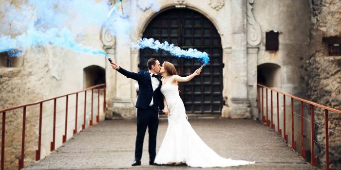 Smoke Bomb – Das Highlight für eure Hochzeitsfotos