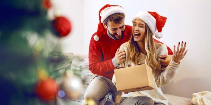Romantische Weihnachtsgeschenke für den Partner