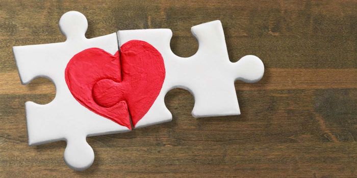 Holzpuzzle zur Hochzeit – gemeinsam bemalen und verschenken
