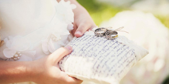 Die 30 schönsten Ringboxen und Ringkissen für die Hochzeit